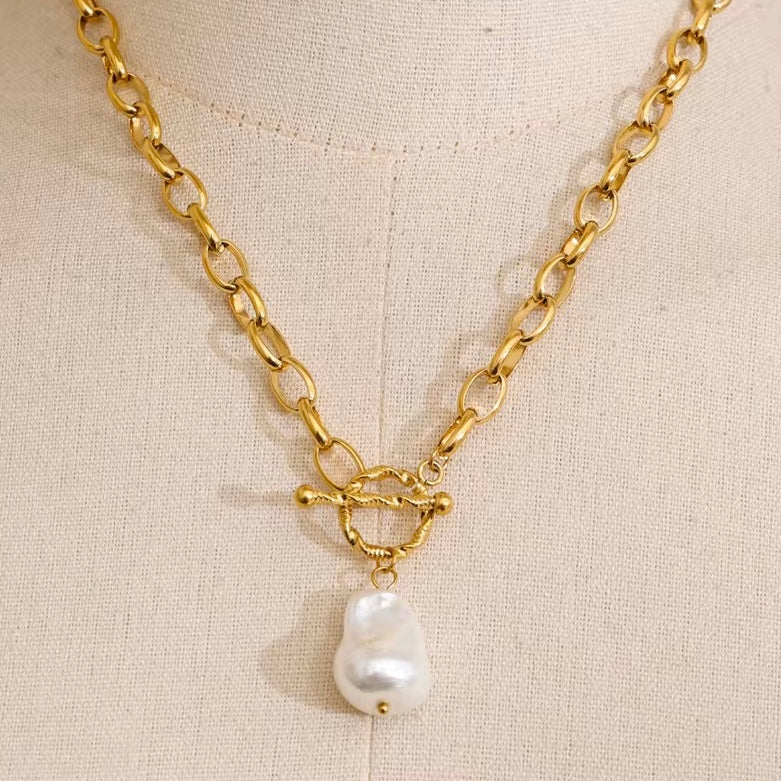 Nassau Pearl Necklace
