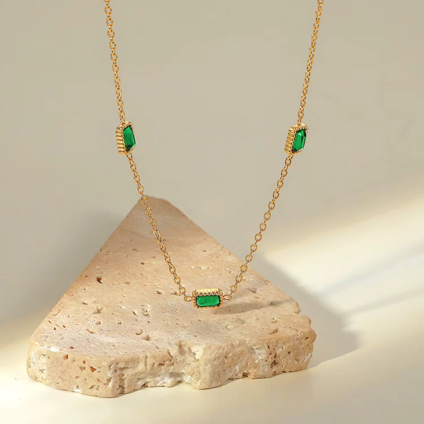 Mila Necklace