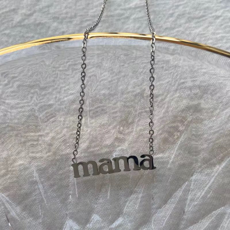 Mama Necklace