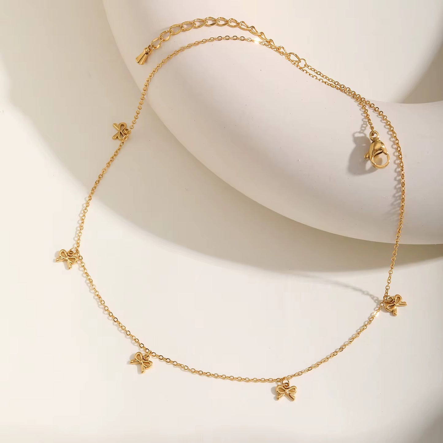 Dainty Ties