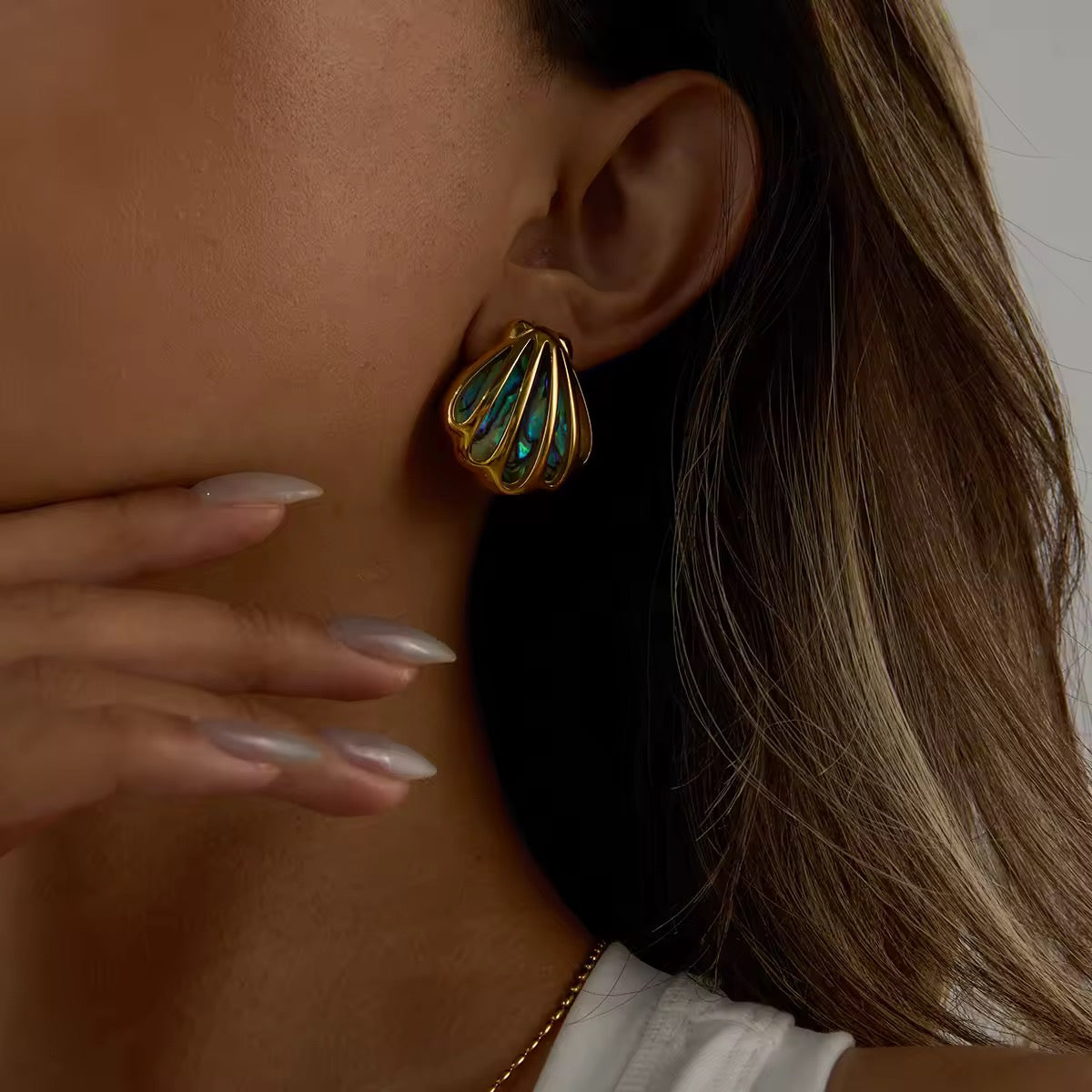 Golden Reef Studs