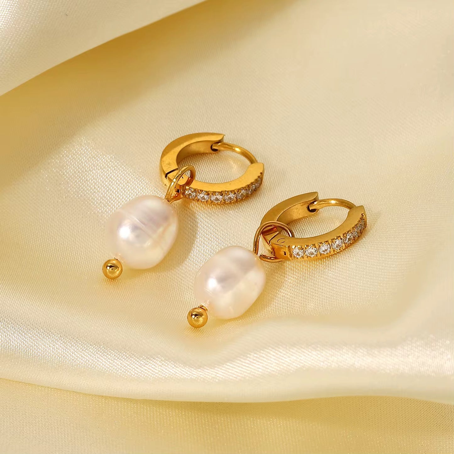 Isla Earrings