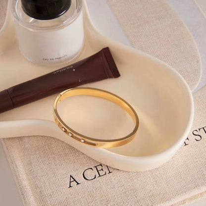 The Bar Bangle