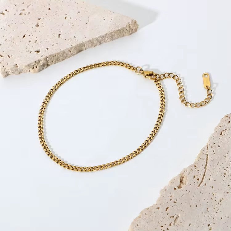 Dainty Cuban Link Anklet