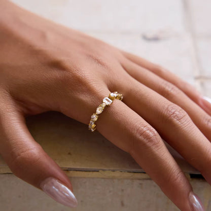 Amara Ring
