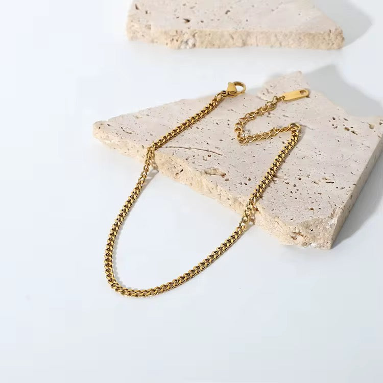 Dainty Cuban Link Anklet