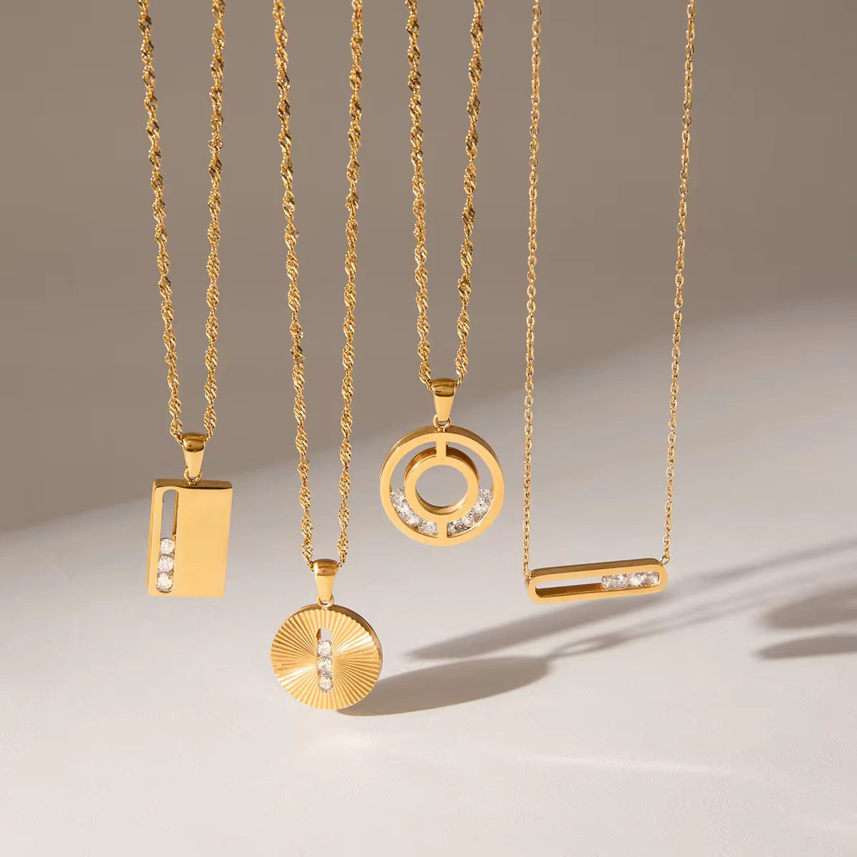 Vera Luxe Necklace