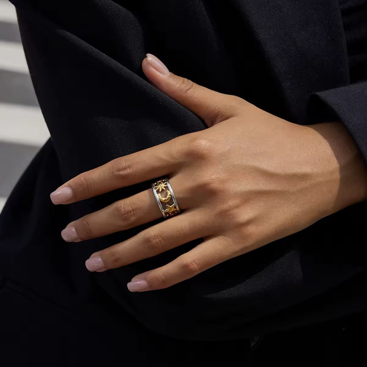 Luna Ring