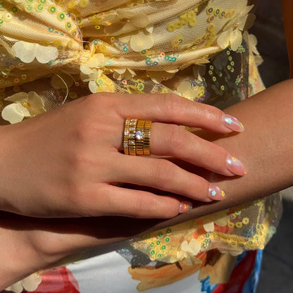 Simple Glow Girl Ring
