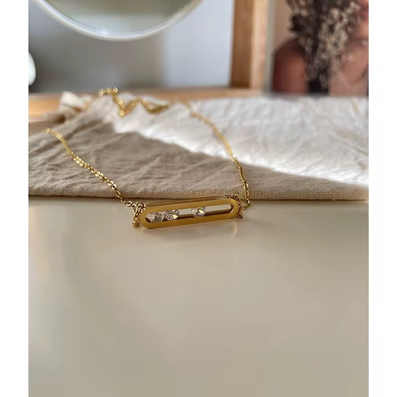 The Bar Necklace