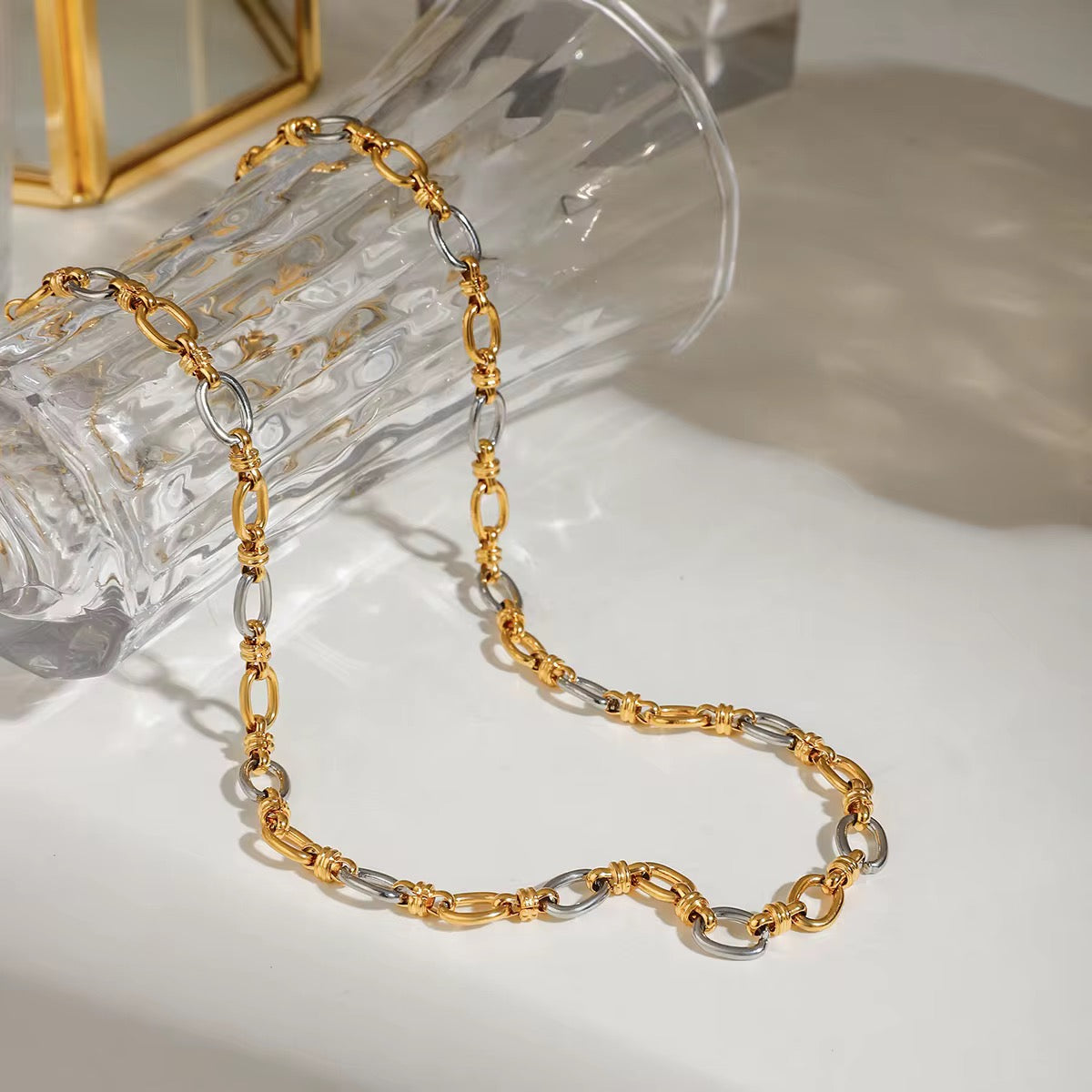 Two Toned Linked Necklace