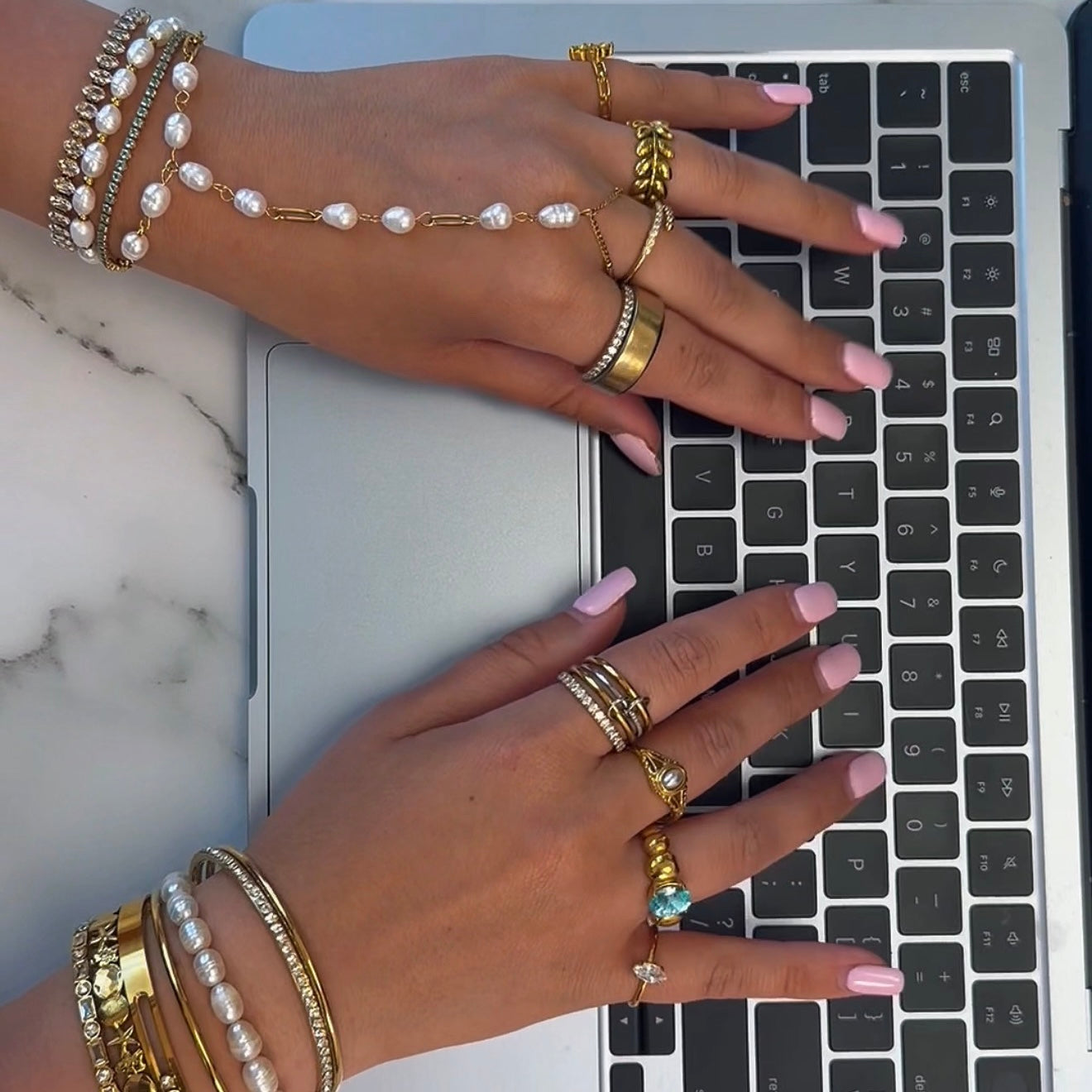 Isla Hand Chain