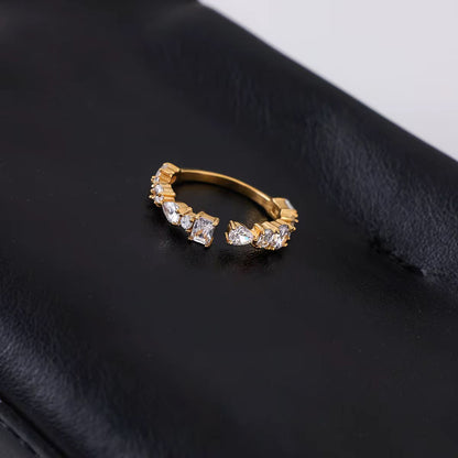 Amara Ring