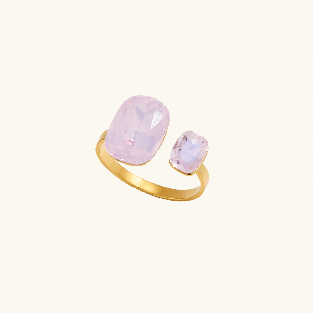 Amora Ring