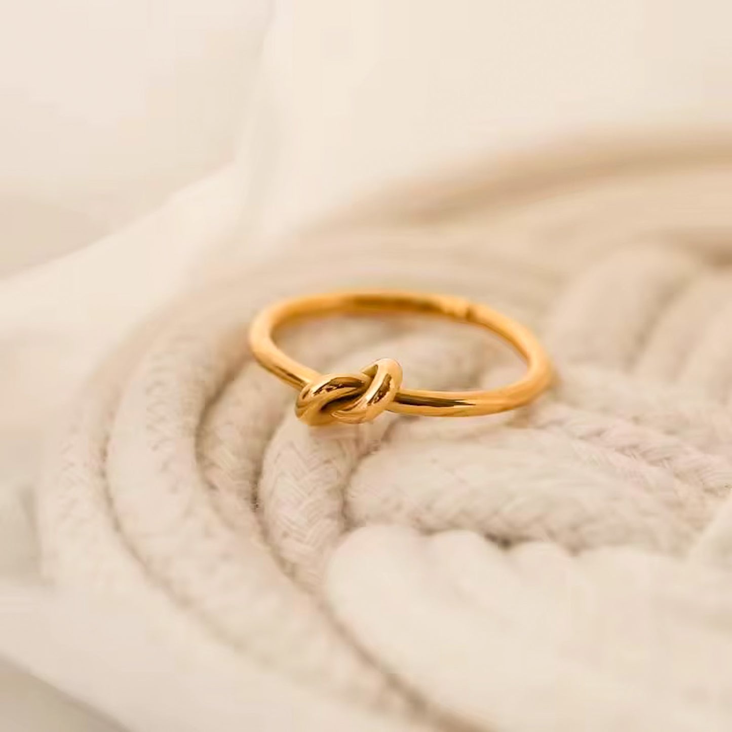 Eterna Knot Ring