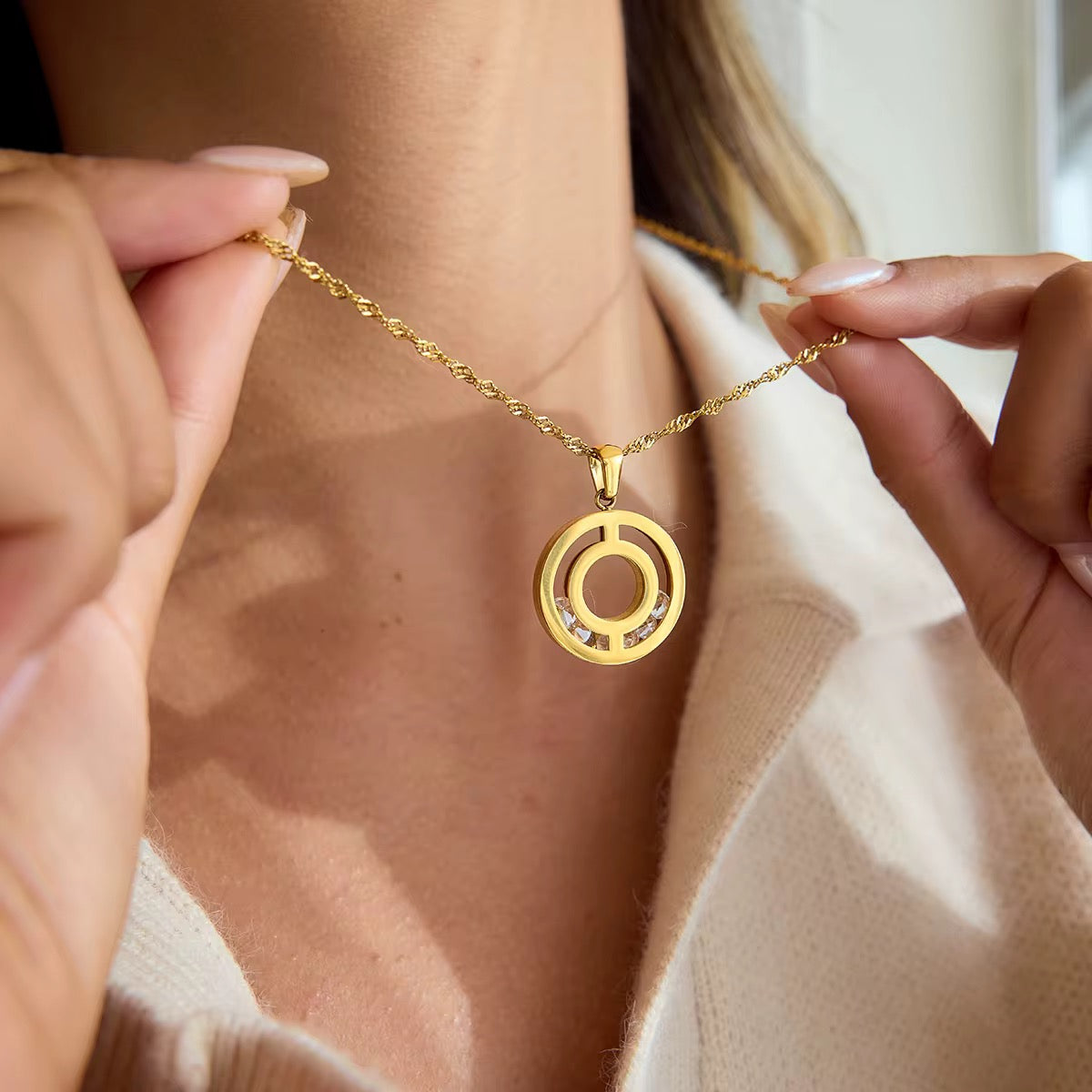 Vera Luxe Necklace