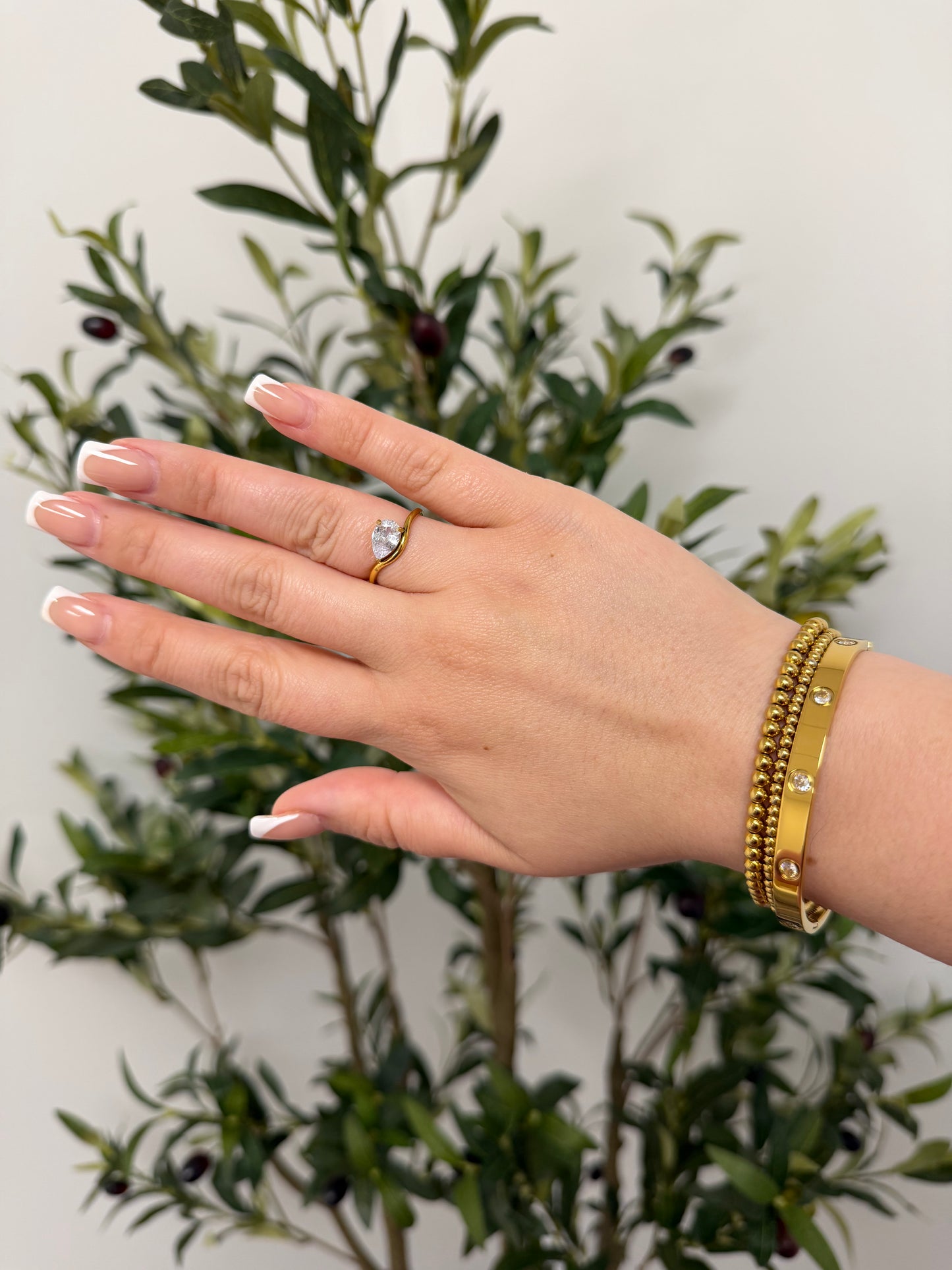 Nova Essential Everyday Bangle