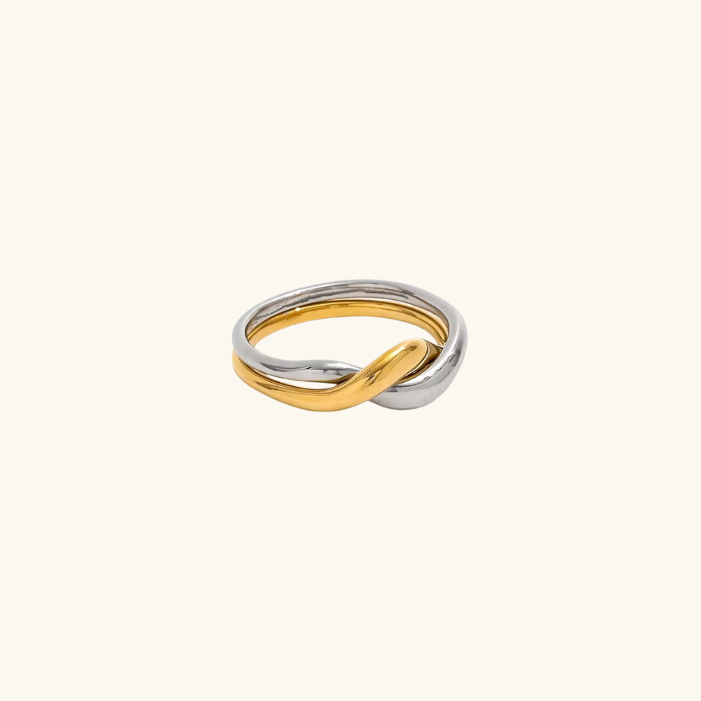 Nova Twist Ring